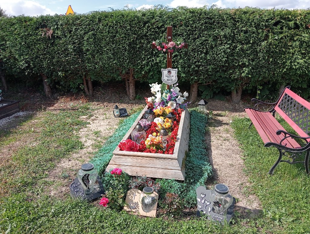 Grób Mieczysław Wyka