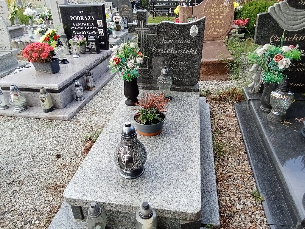 Grób Jarosław Czuchwicki